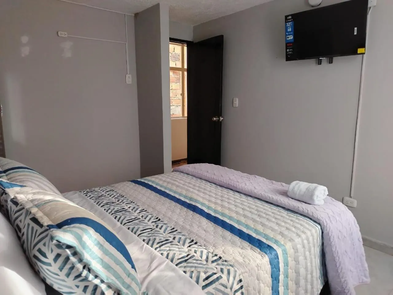 Dos Habitacion Independientes Con Bano Compartido Bogotá 0*,